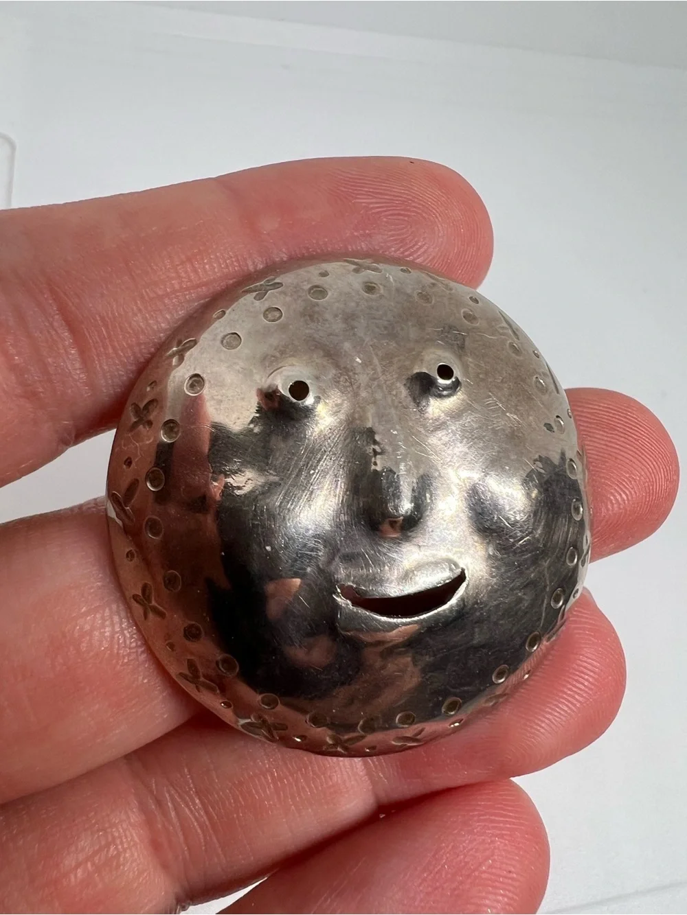 VTG Liderneau Artisan Sterling Silver Smiling Moon Brooch pin